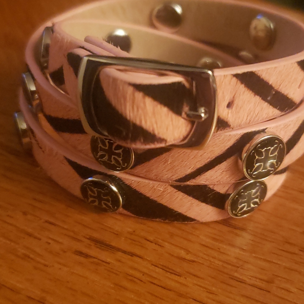 RUSTIC CUFF CALFSKIN TRIPLE WRAP